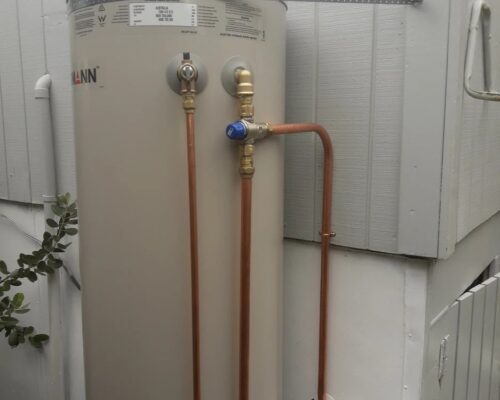 Birkenhead_hot_water_cylinder
